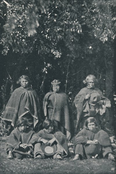 Indianen van het eiland Chiloe, 1916 door Unbekannt