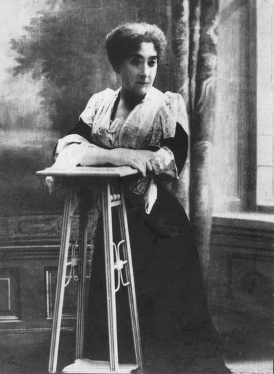 Madame De Peyrebrune, c1893 door Unbekannt