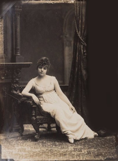 Maria Konstantinovna Bashkirtseva 1858-1884, begin jaren 1880 door Unbekannt