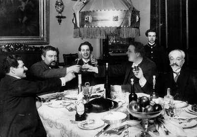 Russische auteur Alexander Kuprin met vrienden in Parijs, jaren 1930 door Unbekannt