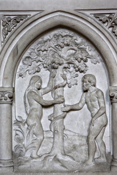 Sint-Martinus katholieke kerk, Villers-sur-Mer, Frankrijk. Reliëf. Adam en Eva door Unbekannt