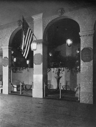 Tijdelijke bogen gecombineerd met permanente pijlers, 1924 door Unbekannt