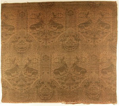 Textielfragment met liggende herten, adelaars, wolken en zonnestralen, Italiaans, 1390s door Unbekannt
