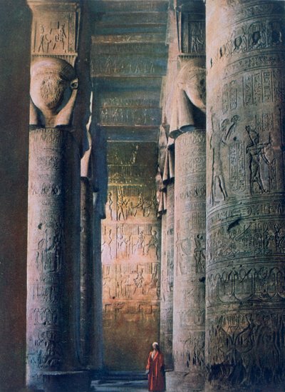 De grote hal, tempel van Hathor, Dendera, Egypte, 20e eeuw door Unbekannt
