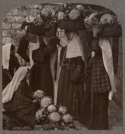 Groenteverkopers, Jeruzalem, ca. 1900 door Unbekannt