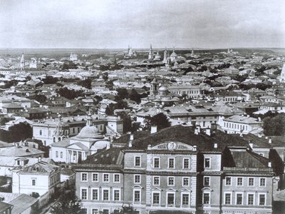 Uitzicht op Moskou vanaf de Ivan de Grote Klokkentoren, Rusland, 1884 door Unbekannt