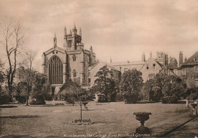 Winchester College vanuit de Wardens Garden, Hampshire, begin 20e eeuw door Unbekannt