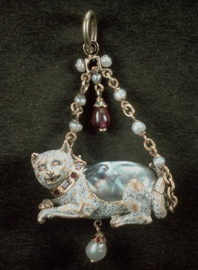 Renaissance kattenhanger met natuurlijke barokparel door Unbekannt Unbekannt