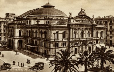 Bari Petruzelli theater Guiseppe door Unbekannter Künstler