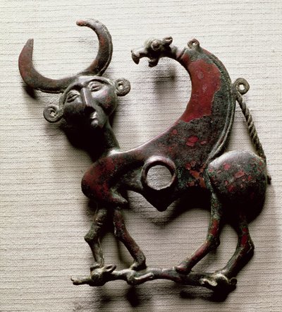 Wangstuk van een paardenbit in de vorm van een menselijk hoofdbeest, uit Luristan, West-Iran, c.800-700 v.Chr. door Unbekannt