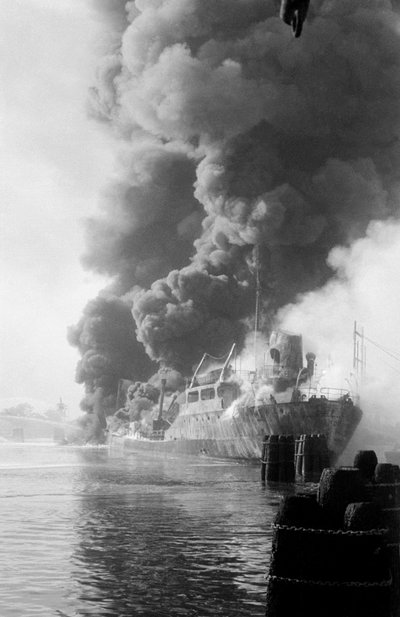 EXPLOSIE VAN DE OLIETANKER 