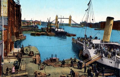 Londen - Theems rivier met aanlegsteiger en passagiers die aan boord gaan, begin 1900s door Unbekannter Künstler