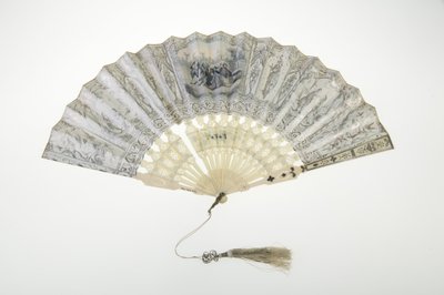 Waaier, c.1850, Geschilderd papier, been, zilver en zijden-metalen draad kwast, Maker onbekend door Unknown artist