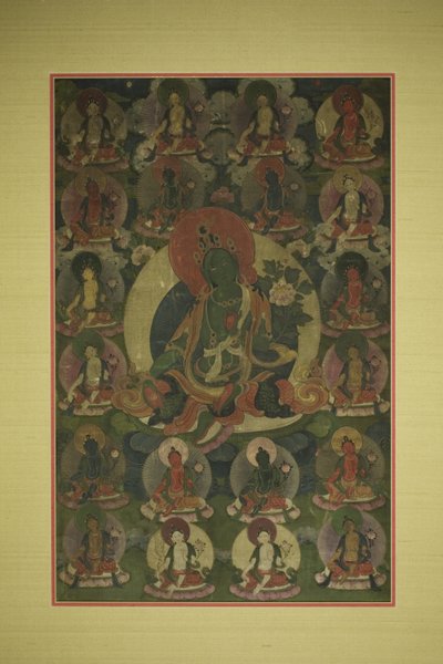 Geschilderde banier (Thangka) van Groene Tara omringd door twintig manifestaties door Unknown artist