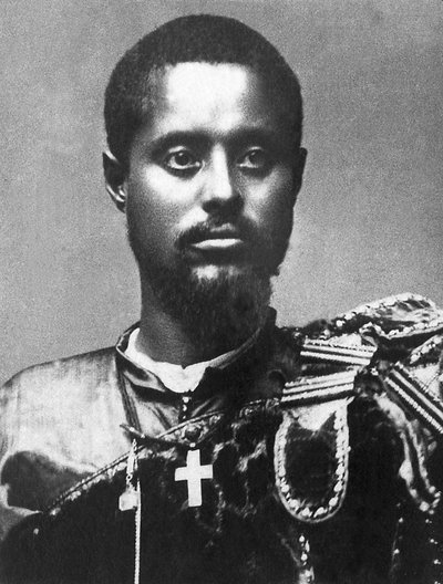 Ras Makonnen (Mekonnen Welde Mikael) (Abba Qagnew) (1852-1906), Ras van Abessinië (Ethiopië), opperbevelhebber van het Ethiopische leger, onderkoning van Harar in 1887. door Unknown photographer
