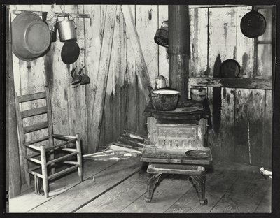 Boerenkeuken in Alabama bij Moundville door Walker Evans