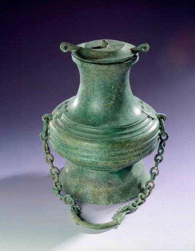 Chinese kunst: bronzen vaas uit Than-Hoa (Than Hoa), Han-periode. Parijs, Musee Cernuschi door Western Han Dynasty Chinese School
