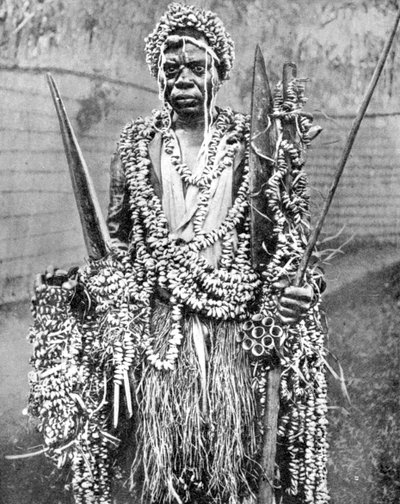 Een medicijnman, Oeganda, Afrika door Wide World Photos