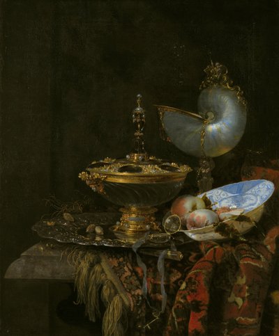 Pronkstilleven met Holbein-kom, Nautilusbeker, Glazen Beker en Fruitschaal door Willem Kalf