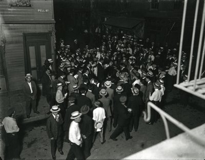 Evangelistencommissie op Pell Street, 6 augustus 1916 door William Davis Hassler
