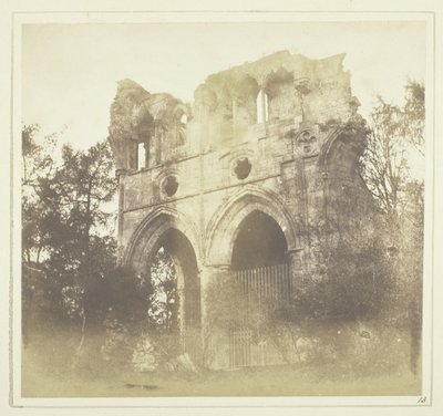 Het Graf van Sir W. Scott, in Dryburgh Abbey door William Henry Fox Talbot