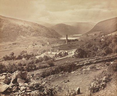 De vallei van Glendalough, County Wicklow, Ierland door William Russell Sedgfield