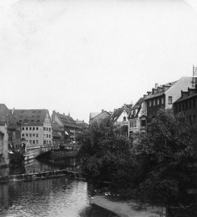 De Fleischbrucke Vleesbrug, Neurenberg, Duitsland, c1900s door Wurthle and Sons