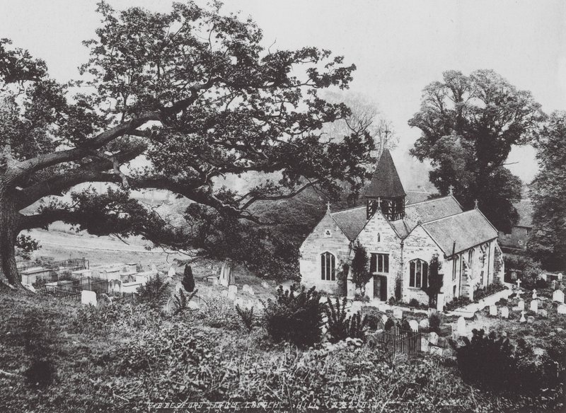 Ribbesford vanaf Church Hill door (after) English photographer