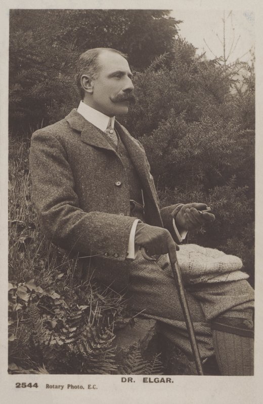 Sir Edward Elgar, Engelse componist door (after) English photographer