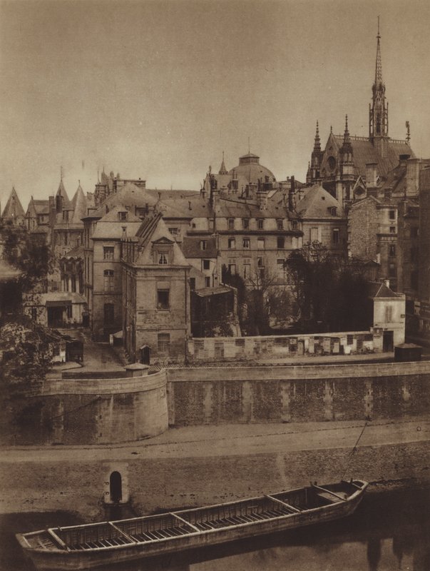 Le Palais de Justice, gezien vanaf de quai des Orfevres in 1862 door (after) French Photographer