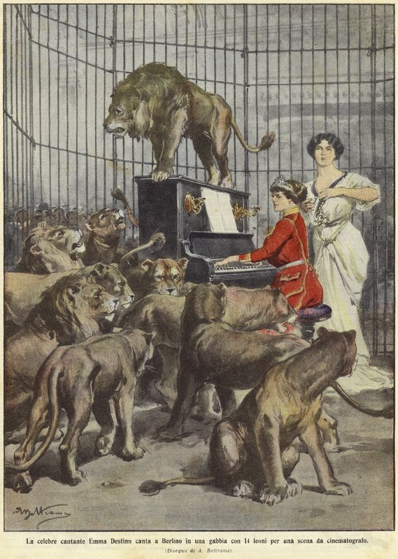 Emma Destinn zingt in een kooi van leeuwen in Berlijn door Achille Beltrame