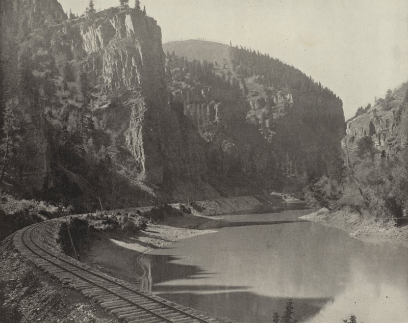 Echo Cliffs, Canyon van de Grand River, Colorado door American Photographer (after)