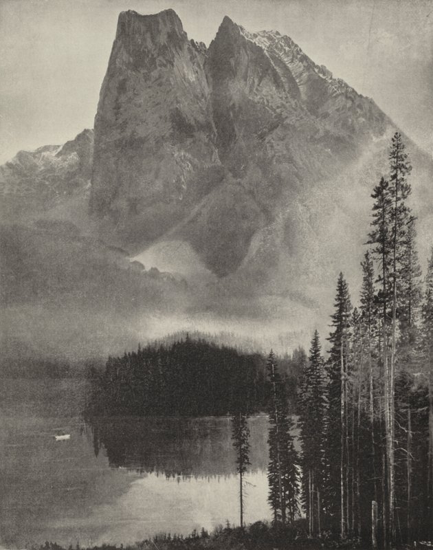 Emerald Lake in de Selkirk Mountains door American Photographer (after)