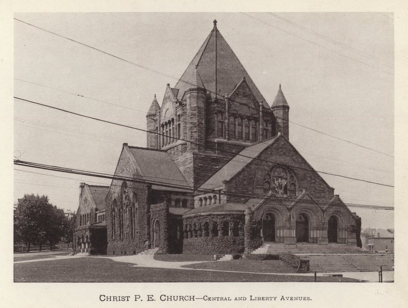 Pittsburgh: Christ P E Church, Central en Liberty Avenues door American Photographer (after)