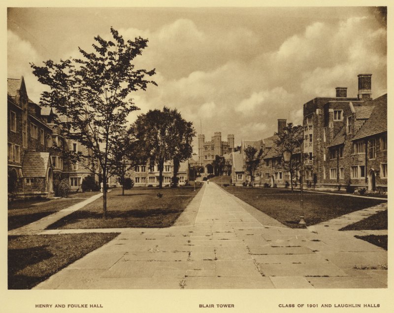 Princeton University: Henry en Foulke Hall; Blair Tower; Class of 1901 en Laughlin Halls door American Photographer (after)