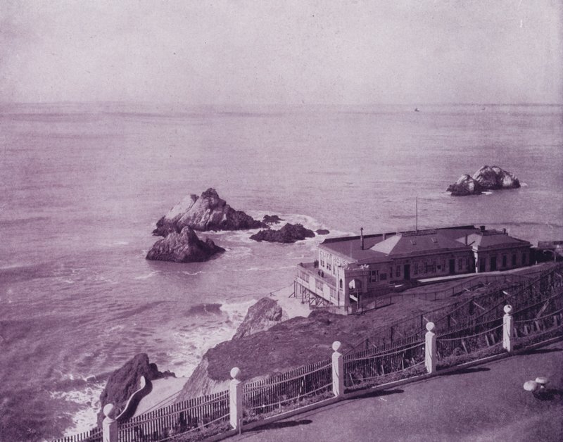 Seal Rocks en Cliff House bij de Golden Gate, San Francisco door American Photographer (after)