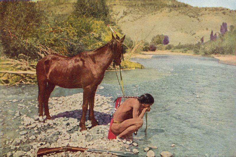 Apache Krijger, Rio Navaho, Arizona door American Photographer