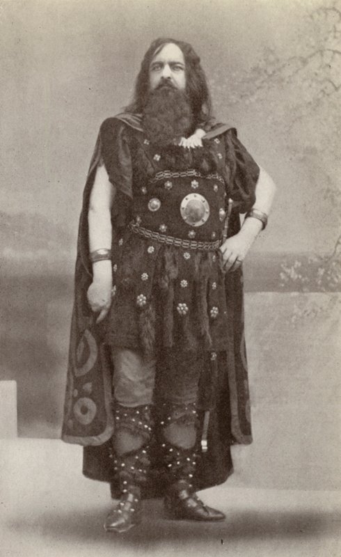 Edouard de Reszke, as Hagen, in "Gotterdammerung" (b/w photo) door American Photographer