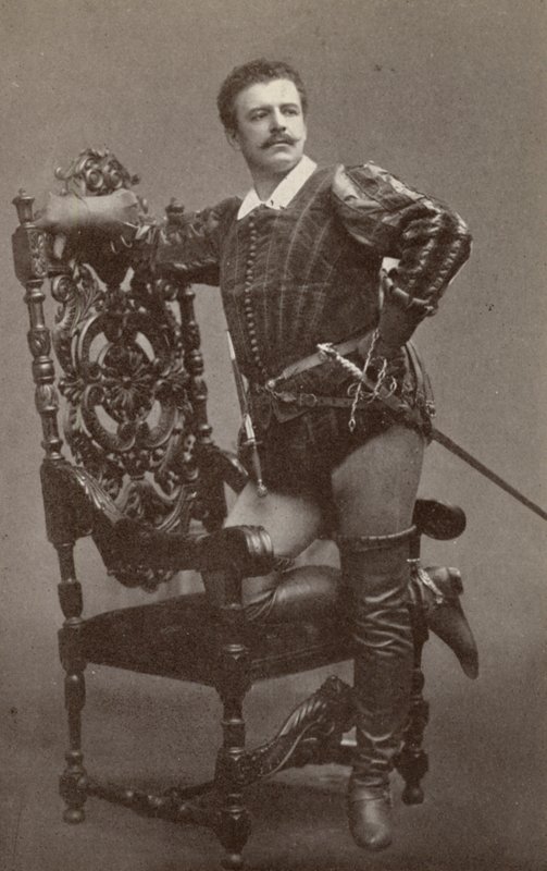 Jean de Reszke, als Raoul, in "Les Huguenots" (z/w foto) door American Photographer
