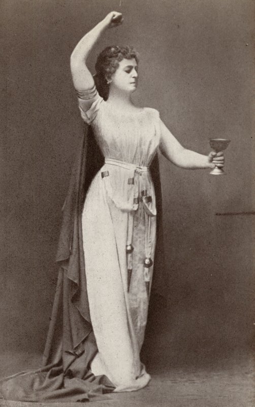 Lilli Lehmann, als Isolde, in "Tristan Und Isolde" (z/w foto) door American Photographer