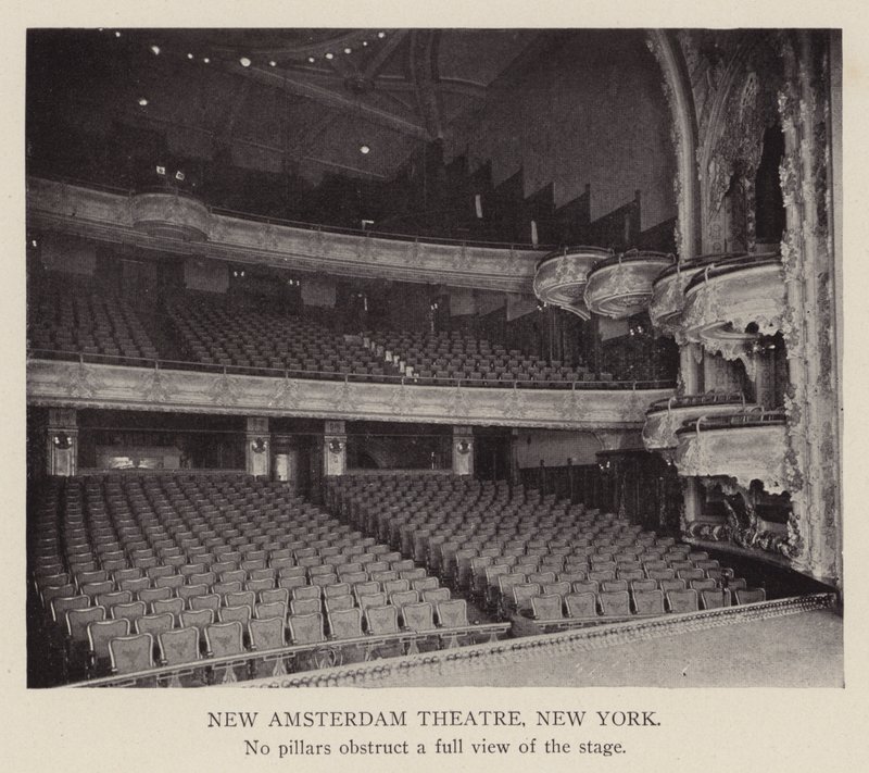 New Amsterdam Theatre, New York (z/w foto) door American Photographer