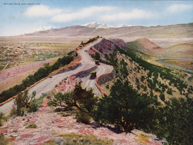 Skyline Drive en Canon City (kleurenfoto) door American Photographer