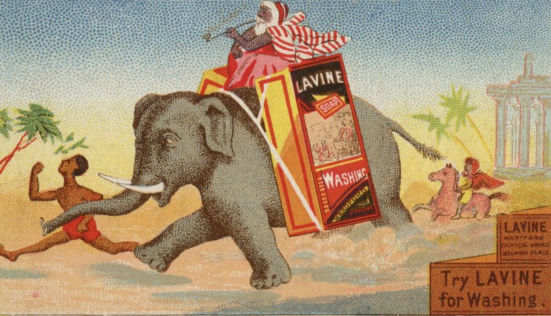 Olifant rent met doos waszeep door American School