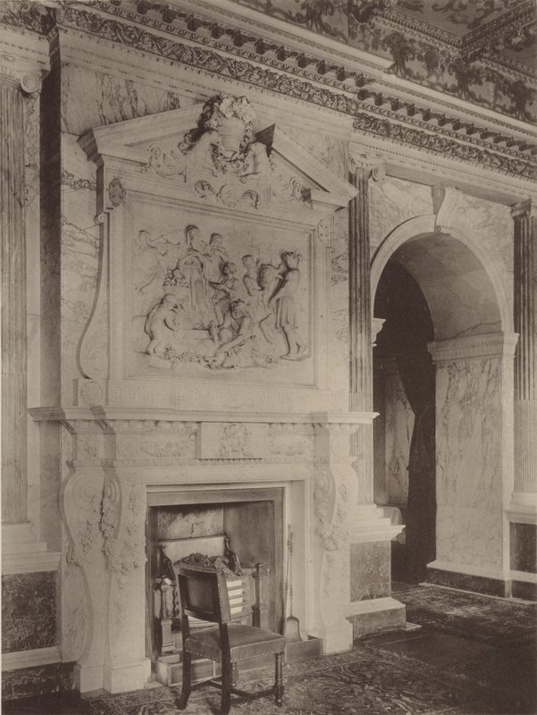 Houghton, Norfolk, Schoorsteenstuk in de Eetkamer door Charles Latham