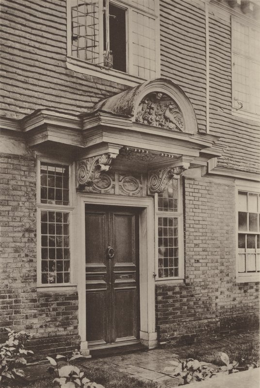 Huis in Burwash, Deur door Charles Latham