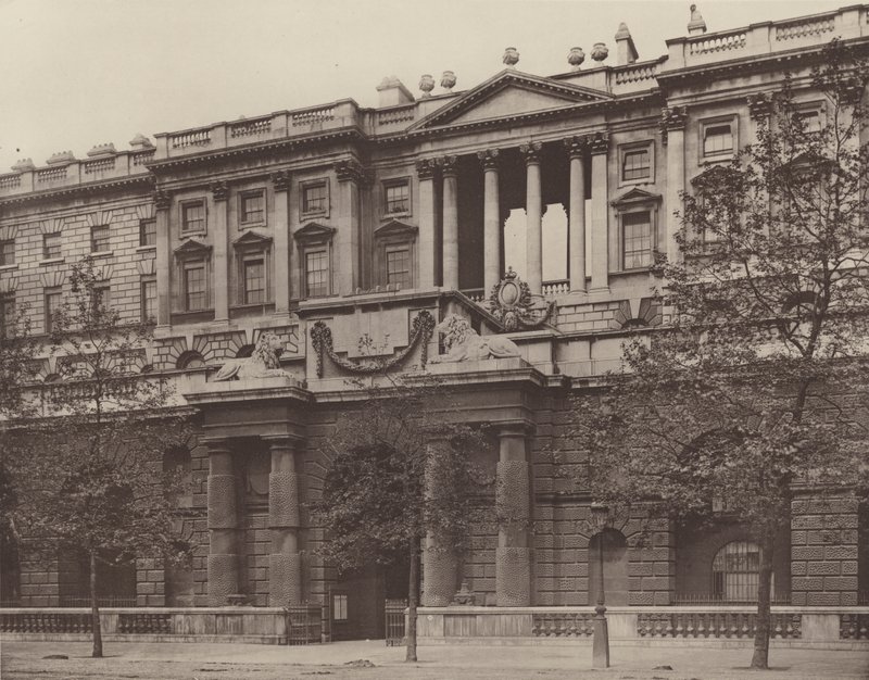 Somerset House, Waterpoort door Charles Latham