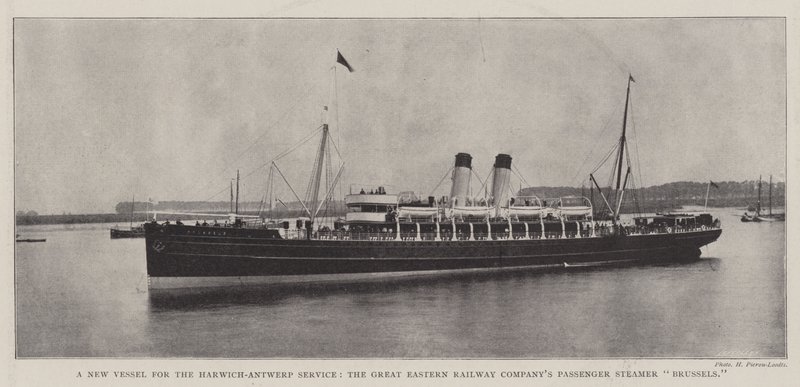 Een nieuw schip voor de Harwich-Antwerpen dienst, de passagiersstoomboot Brussels van de Great Eastern Railway Company door English Photographer