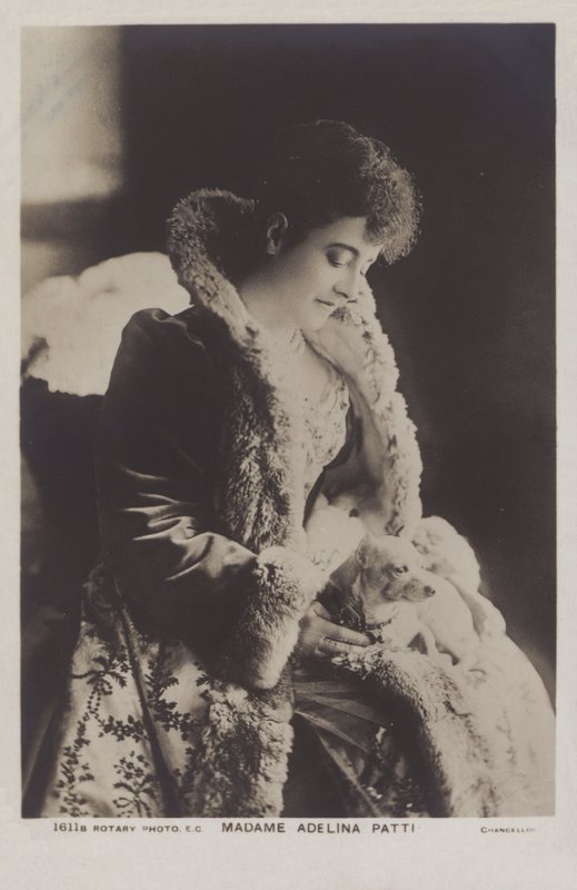 Adelina Patti, Italiaanse coloratuursopraan door English Photographer