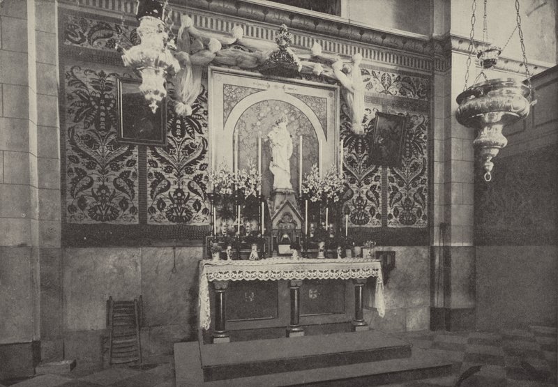 Altaar van de Latijnse Kerk, Nazareth, op de plaats van het huis waar Christus woonde door English Photographer
