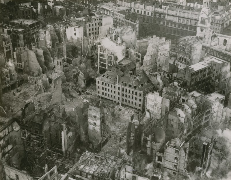 Bombeschadiging vanaf de top van de St. Paul